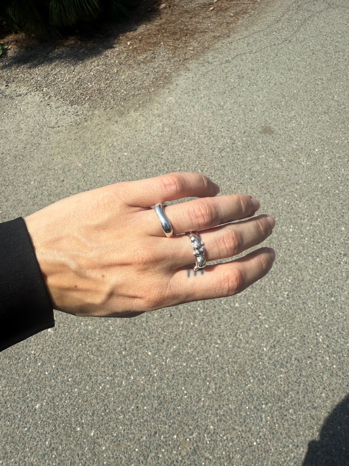 Curve Ring