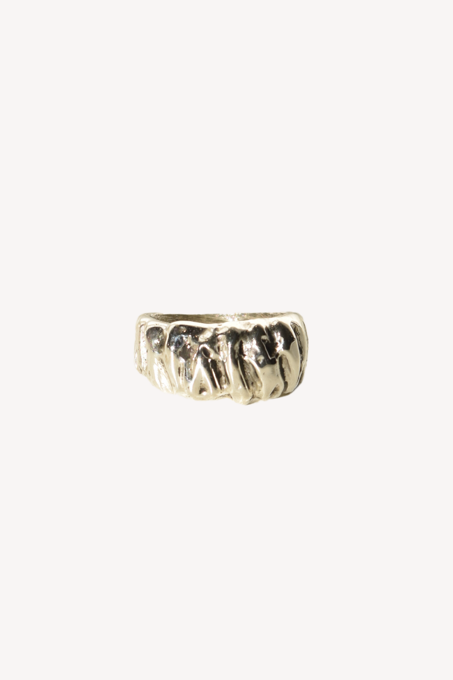 Ara Ring