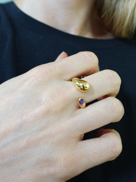 Abrazo Amethyst Ring