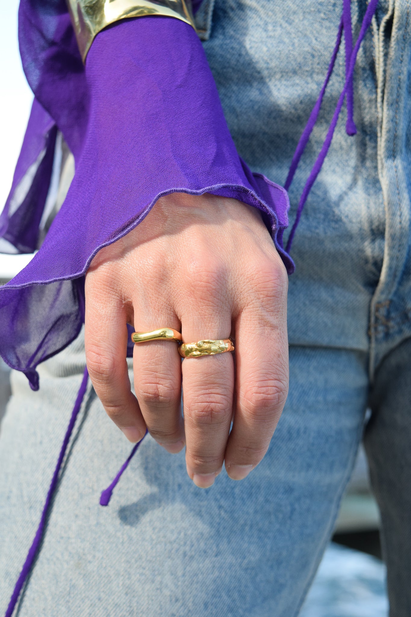 Curve Ring