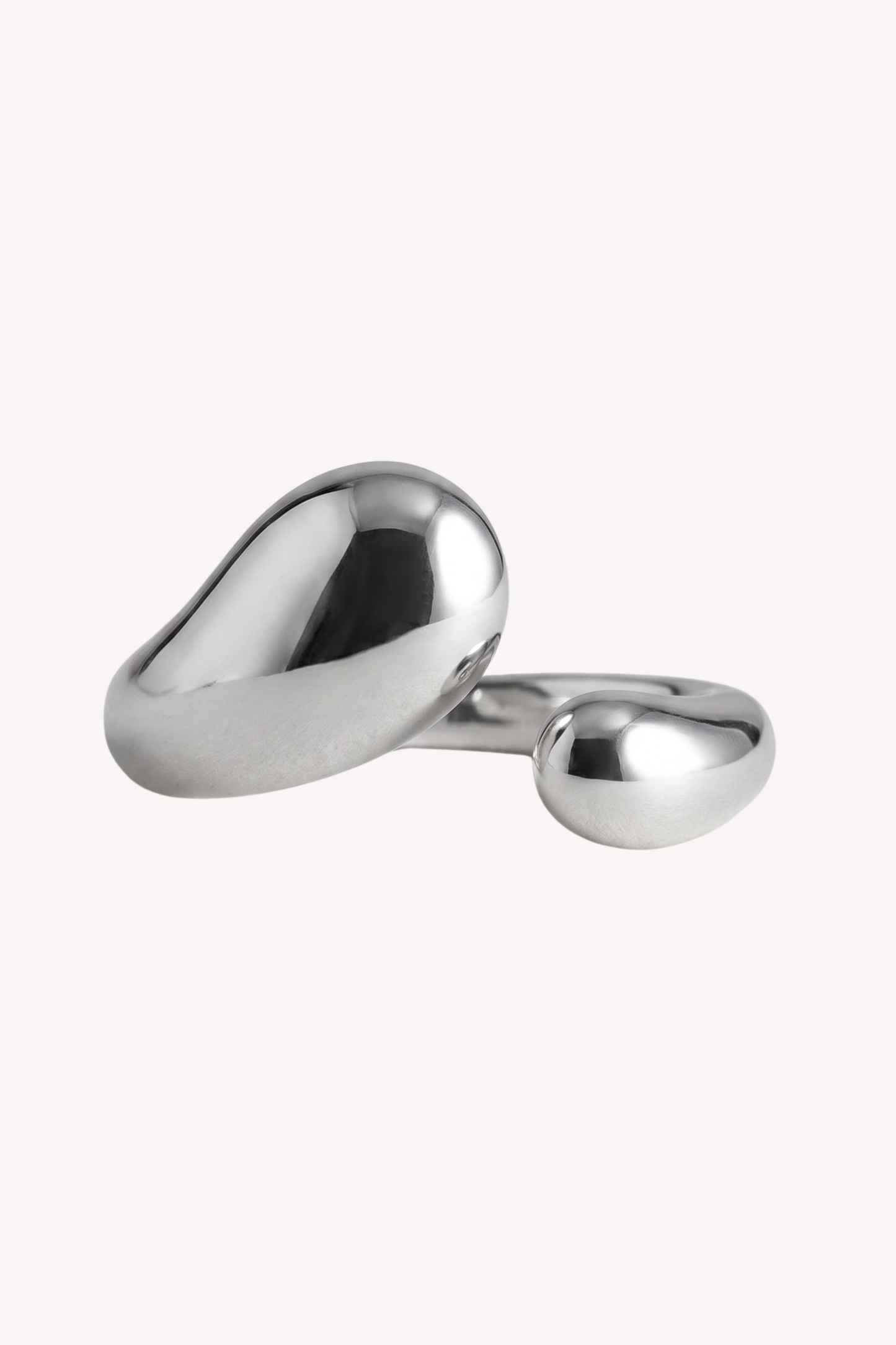 Abrazo Ring
