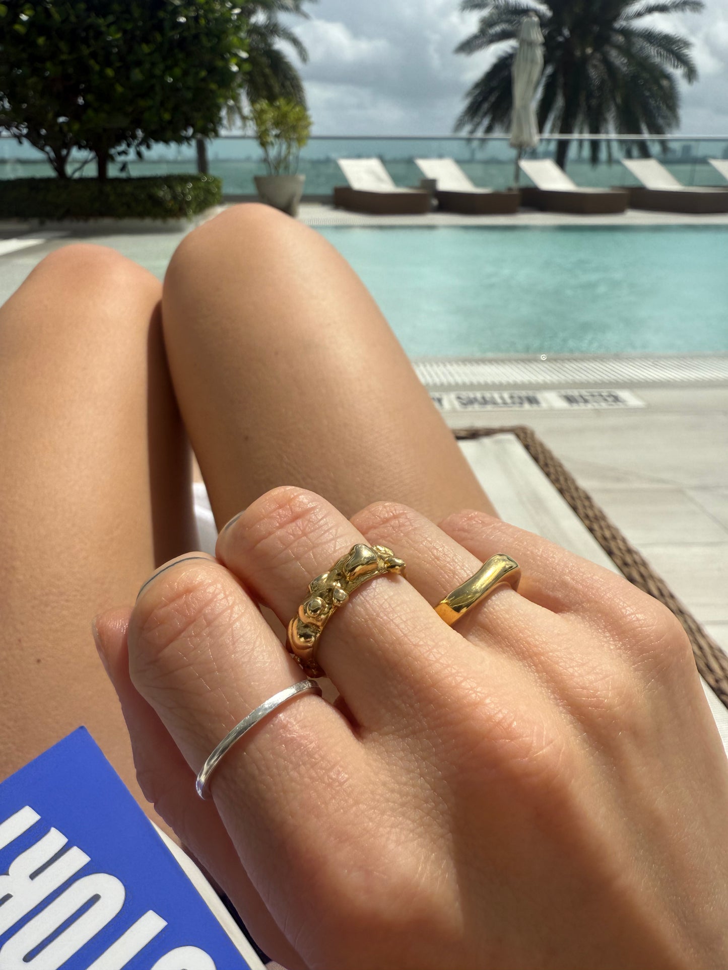 Curve Ring