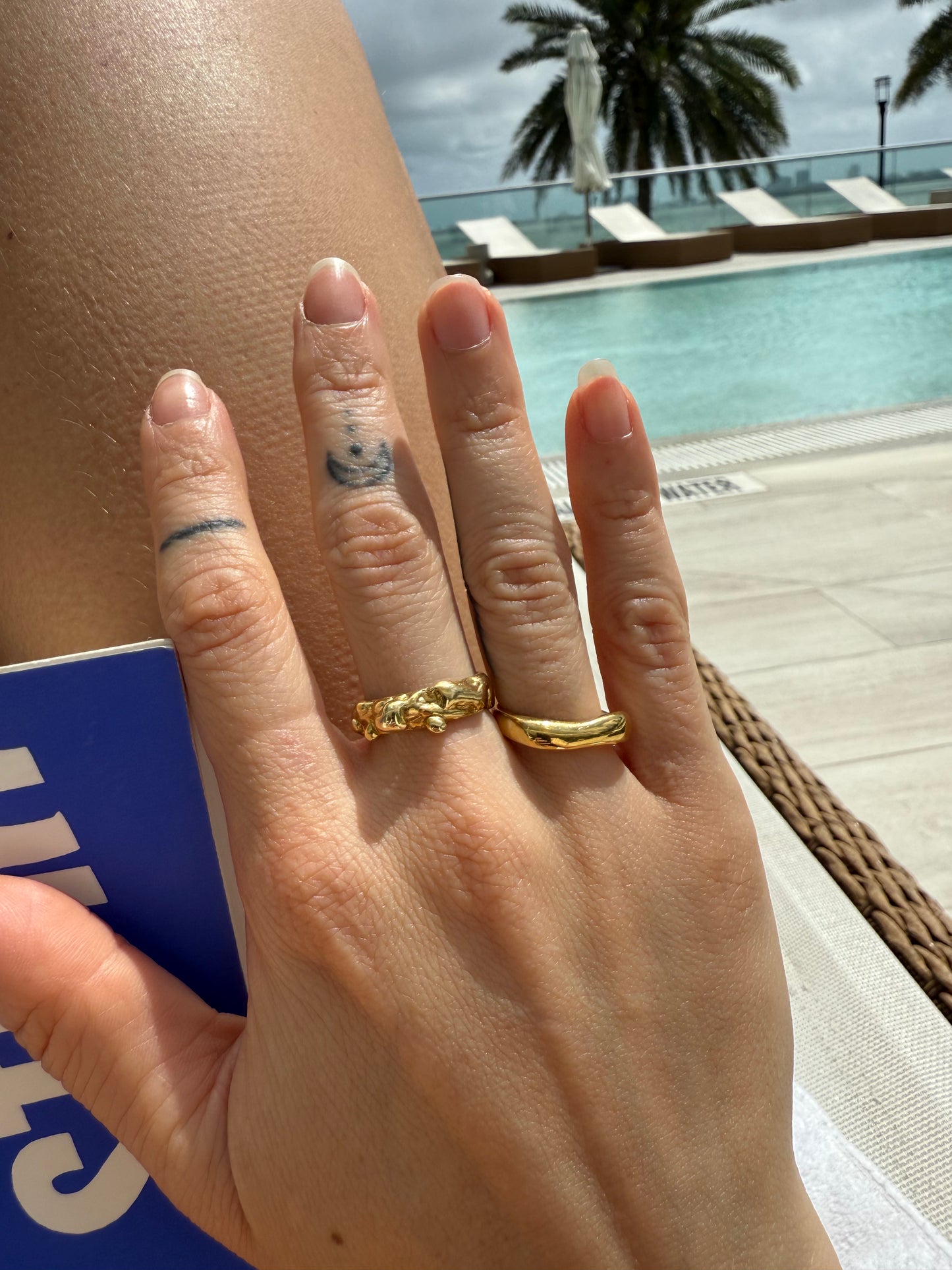 Curve Ring