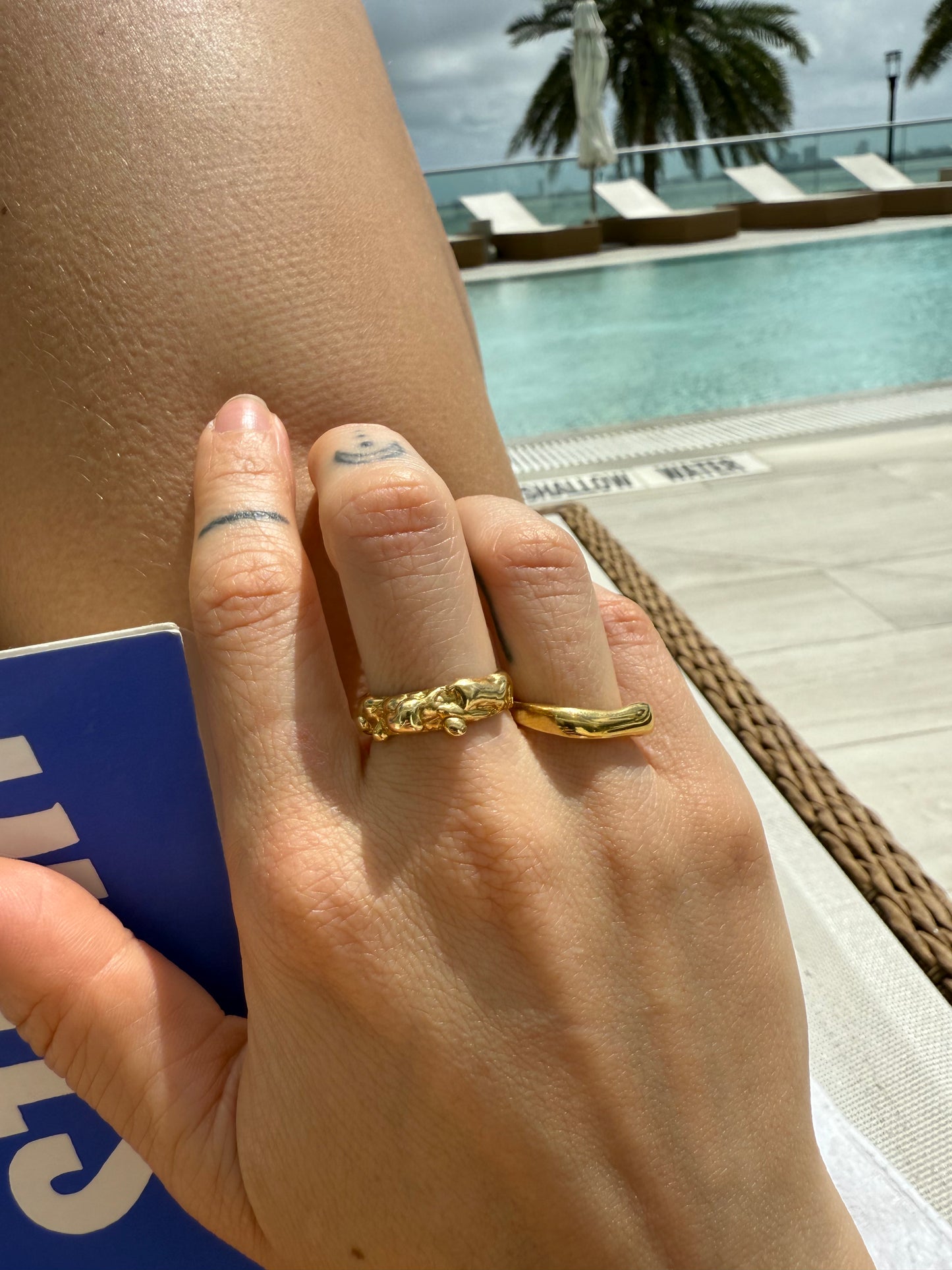 Curve Ring