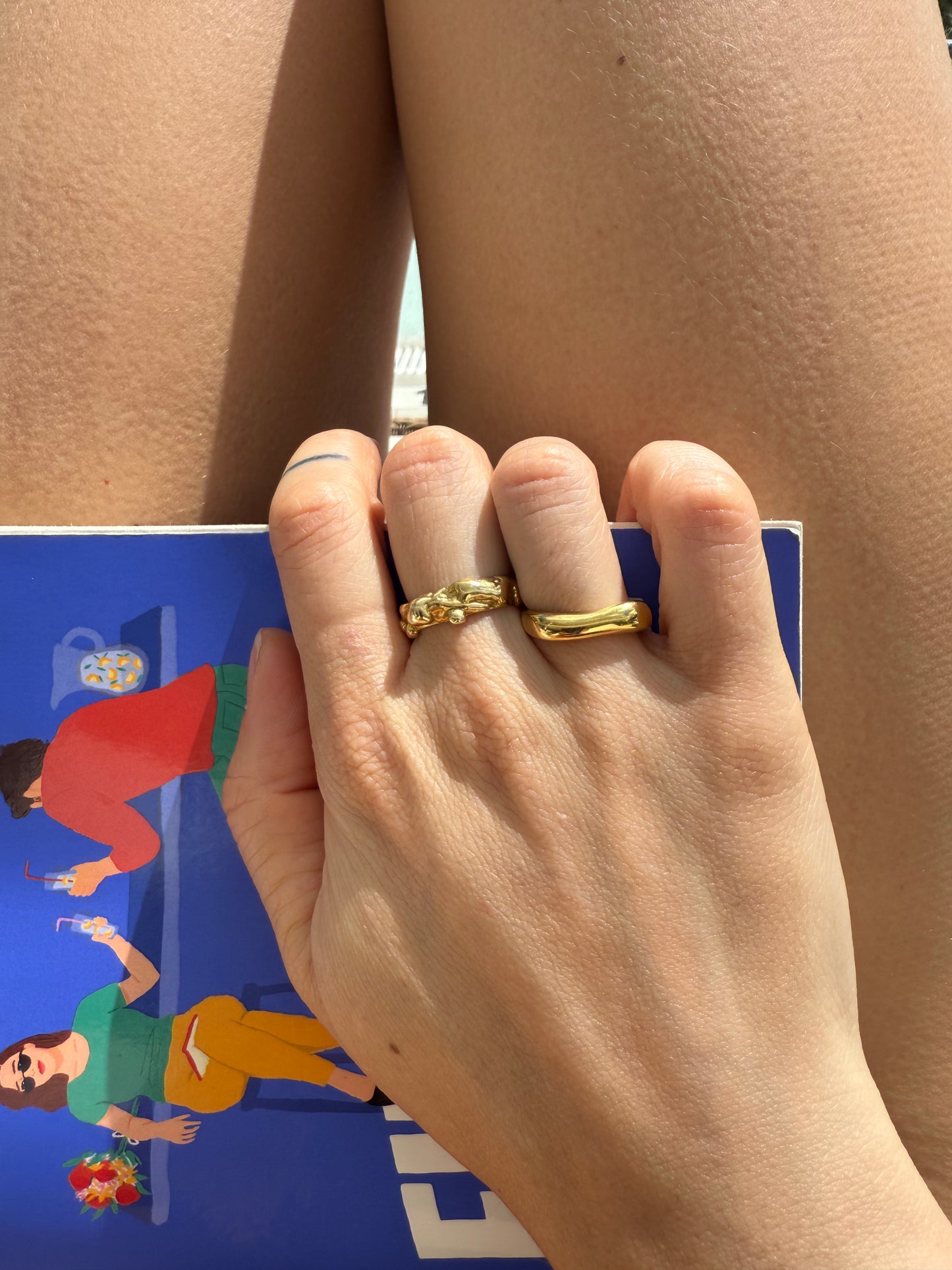 Curve Ring