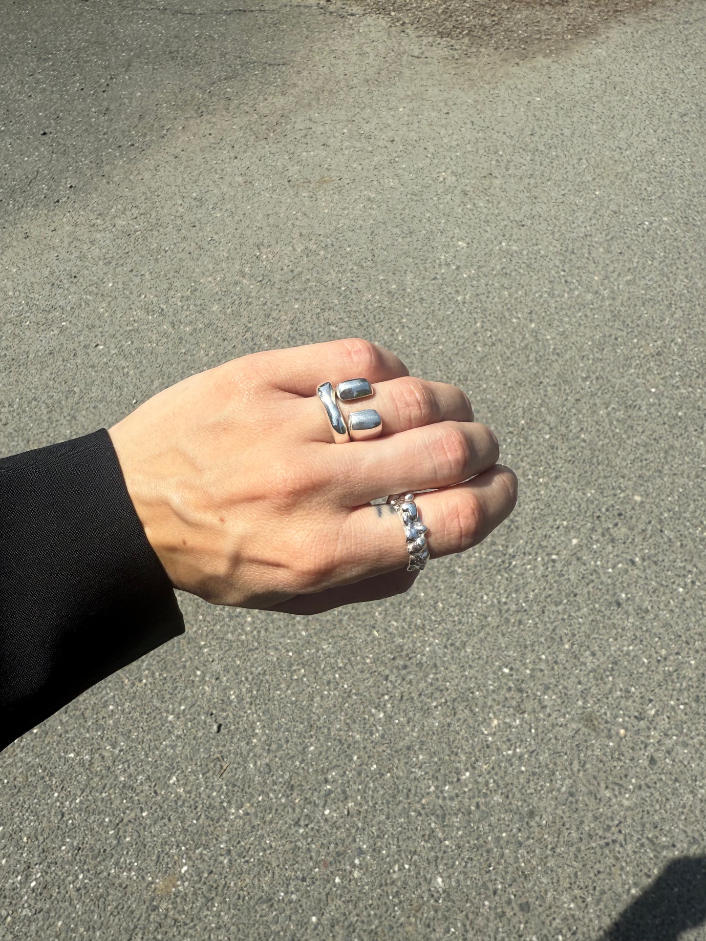 Curve Ring